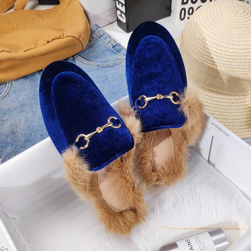 Yara - Fluffy Loafers