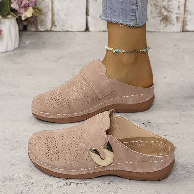 Mia - Chic Wedge Sandals