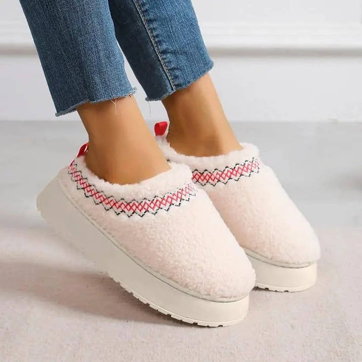 Mary Cozy Steps – Support & Warmth in Every Move