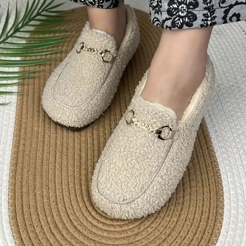 Grace – Orthopedic Elegance with Golden Detail