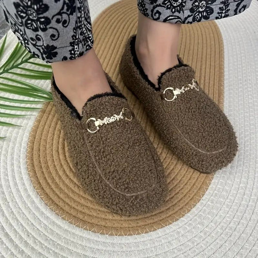 Grace – Orthopedic Elegance with Golden Detail